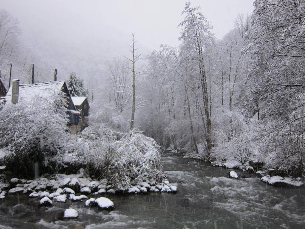 Auberge Des Deux Rivieres Seix Dış mekan fotoğraf