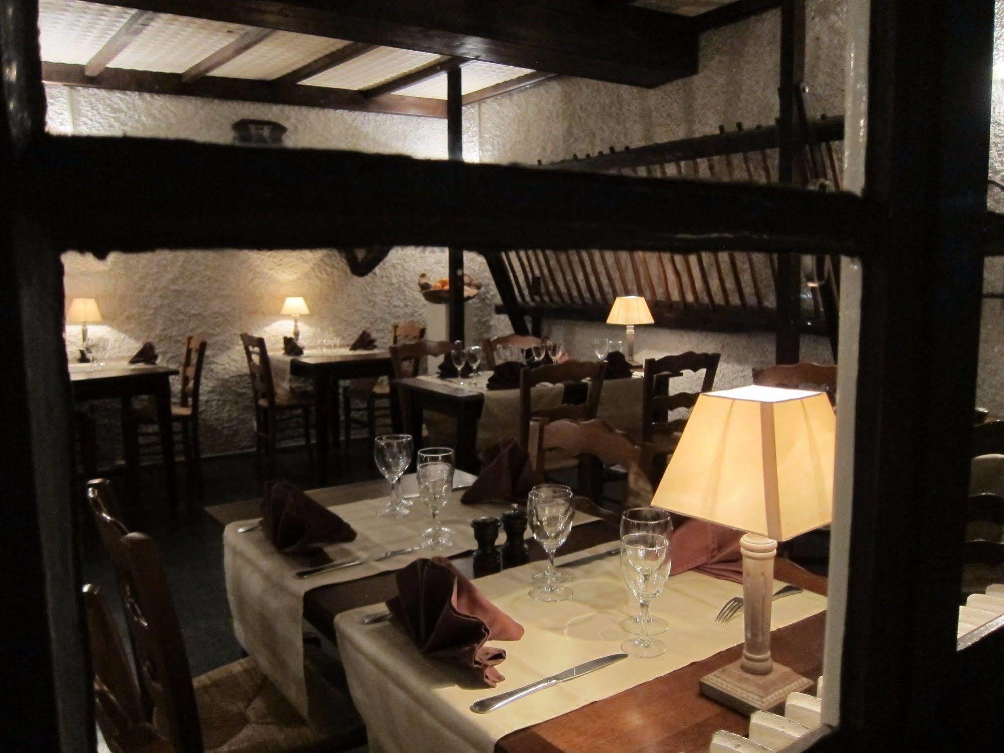 Auberge Des Deux Rivieres Seix Dış mekan fotoğraf